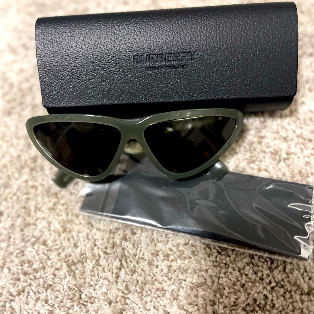 Burberry sunglasses